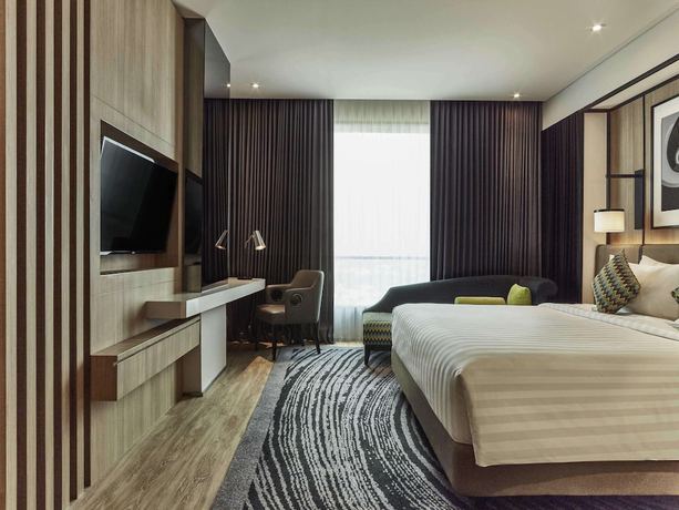 Imagen de la habitación del Hotel Novotel Karawang. Foto 11