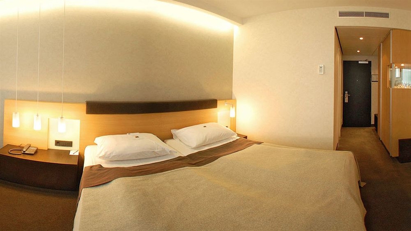 Imagen de la habitación del Hotel Novotel Karlsruhe City. Foto 10