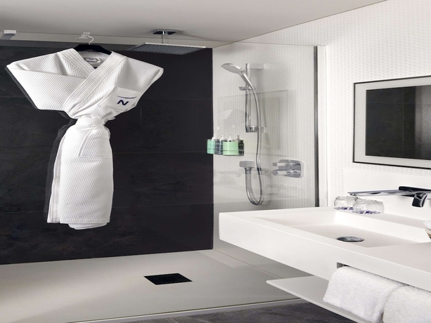 Imagen de la habitación del Hotel Novotel Kinshasa La Gombe. Foto 15