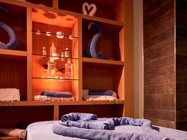 Imagen de los interiores del Hotel Novotel Konya. Foto 16