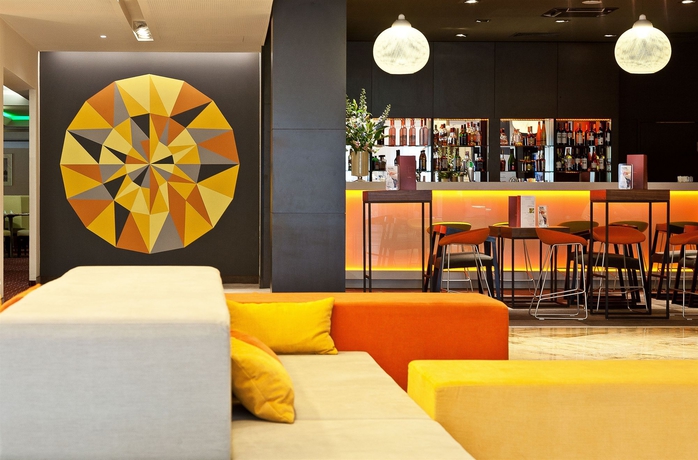 Imagen del bar/restaurante del Hotel Novotel Krakow City West. Foto 4