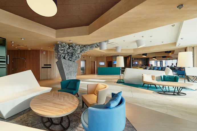 Imagen de los interiores del Hotel Novotel Krasnoyarsk Center. Foto 16