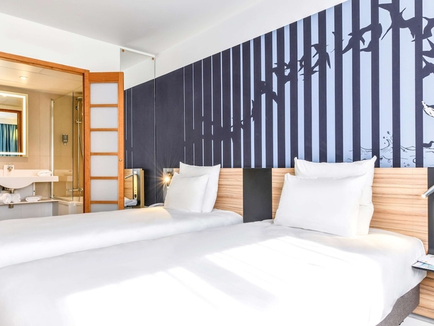 Imagen de la habitación del Hotel Novotel La Rochelle Centre. Foto 11