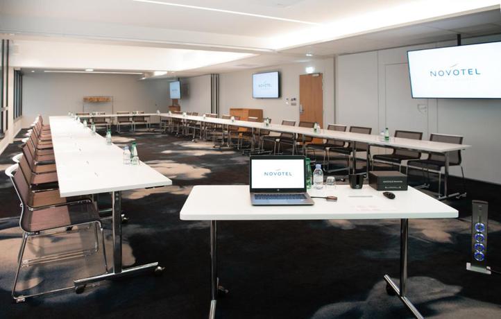 Imagen de los interiores del Hotel Novotel Le Havre Centre Gare. Foto 10