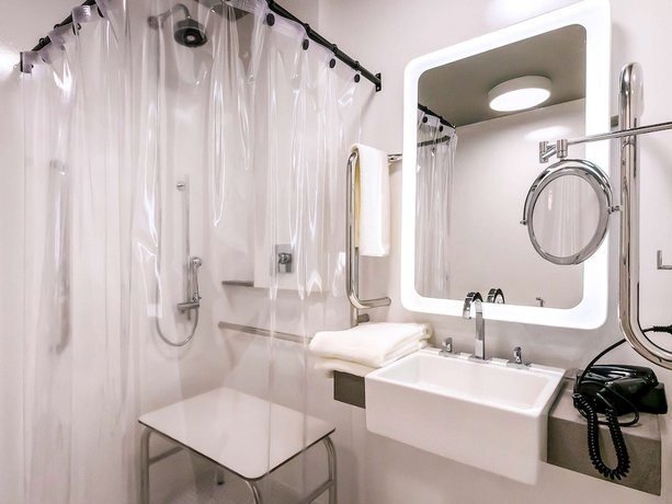 Imagen de la habitación del Hotel Novotel Lencois Paulista. Foto 12