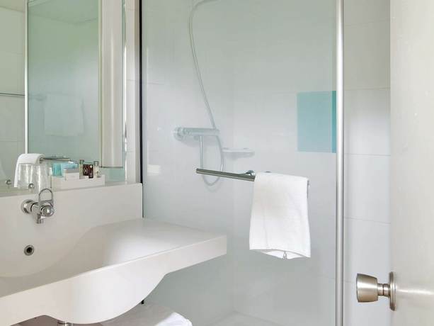 Imagen de la habitación del Hotel Novotel Lens Noyelles. Foto 12