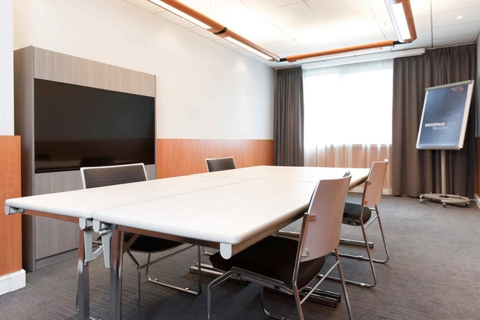 Imagen de los interiores del Hotel Novotel Leuven Centrum. Foto 10