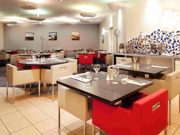 Imagen del bar/restaurante del Hotel Novotel Lille Centre Gares. Foto 8