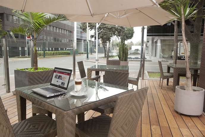 Imagen de los exteriores del Hotel Novotel Lima San Isidro. Foto 11