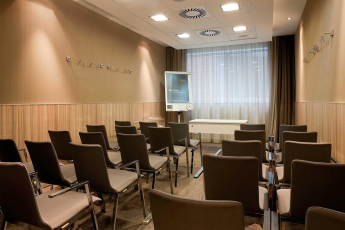 Imagen de los interiores del Hotel Novotel Liverpool Centre. Foto 14