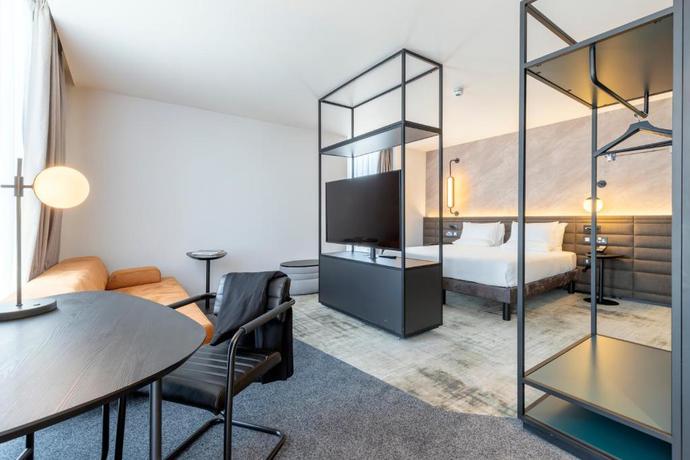 Imagen de la habitación del Hotel Novotel Liverpool Paddington Village. Foto 13