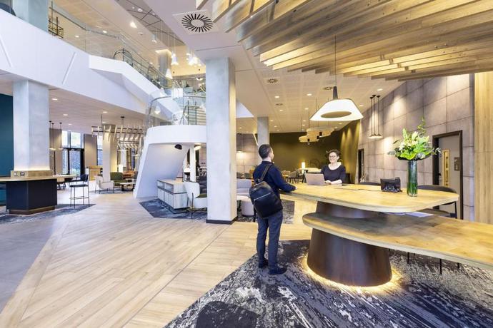 Imagen de los interiores del Hotel Novotel Liverpool Paddington Village. Foto 16