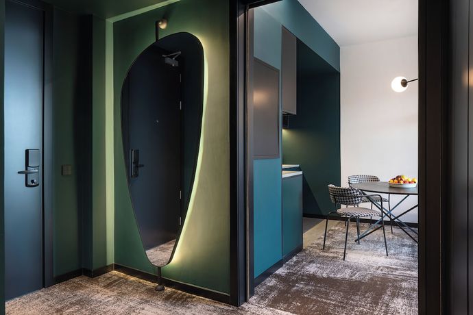 Imagen de la habitación del Hotel Novotel Living Almaty Jetisu. Foto 4