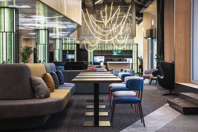 Imagen de los interiores del Hotel Novotel Living Almaty Jetisu. Foto 20