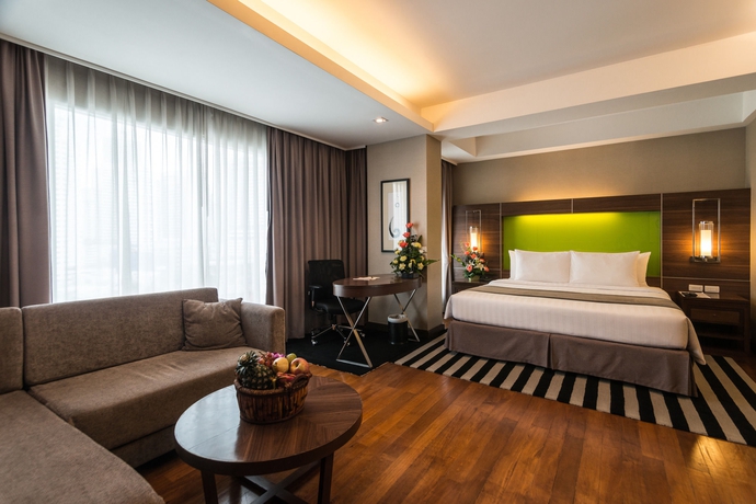 Imagen de la habitación del Hotel Novotel Living Bangkok Sukhumvit Legacy. Foto 10