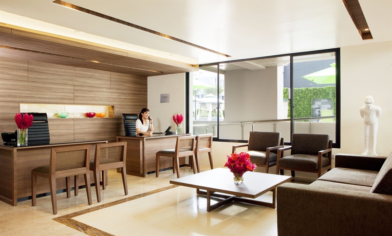 Imagen de los interiores del Hotel Novotel Living Singapore Orchard. Foto 13