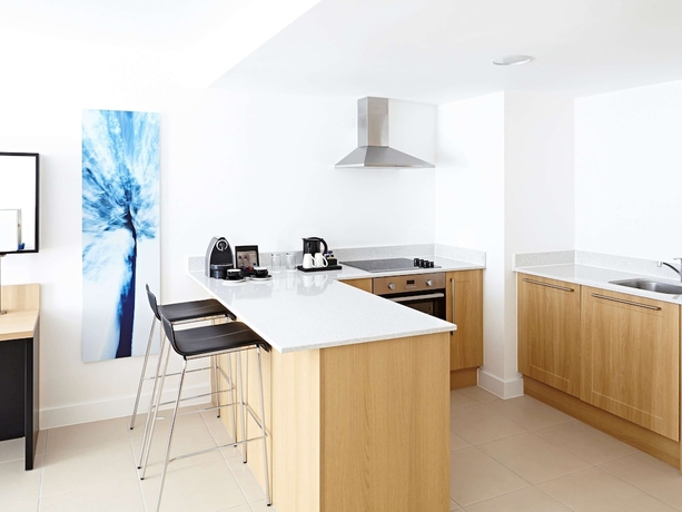 Imagen de la habitación del Hotel Novotel London Wembley. Foto 16