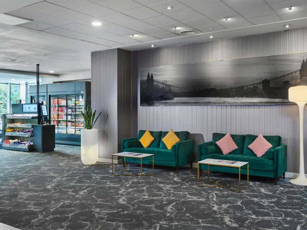Imagen de los interiores del Hotel Novotel London West. Foto 12