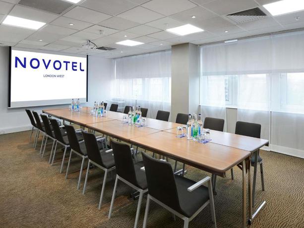 Imagen de los interiores del Hotel Novotel London West. Foto 14