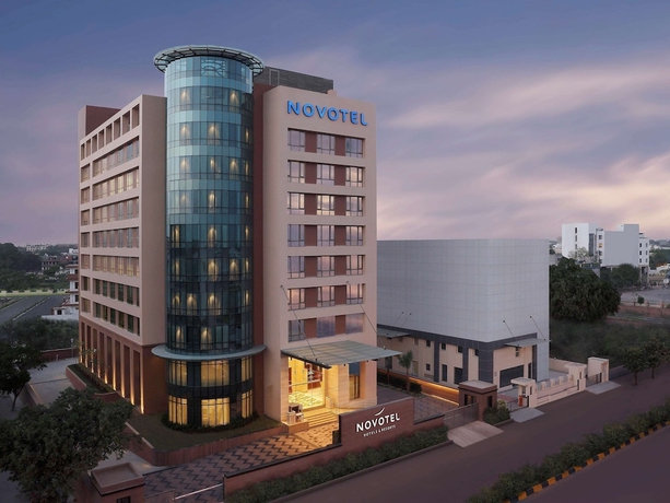 Imagen general del Hotel Novotel Lucknow Gomti Nagar. Foto 1