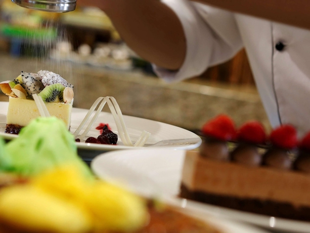 Imagen del bar/restaurante del Hotel Novotel Lucknow Gomti Nagar. Foto 5