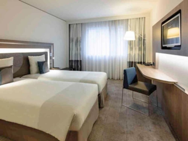 Imagen de la habitación del Hotel Novotel Lugano Paradiso. Foto 10