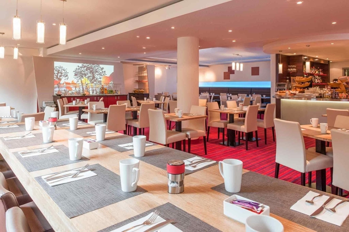 Imagen del bar/restaurante del Hotel Novotel Luxembourg Centre. Foto 5