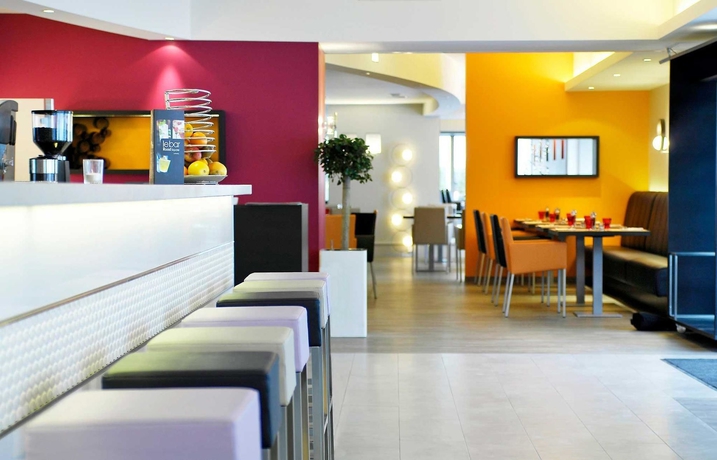 Imagen del bar/restaurante del Hotel Novotel Luxembourg Kirchberg. Foto 12