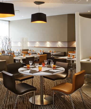 Imagen del bar/restaurante del Hotel Novotel Lyon Gerland Musée Des Confluences. Foto 6