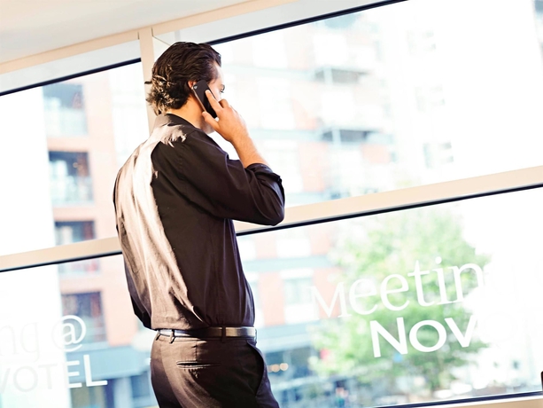 Imagen de los interiores del Hotel Novotel Manila Araneta City. Foto 15