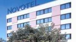 Imagen de la habitación del Hotel Novotel Mannheim. Foto 1