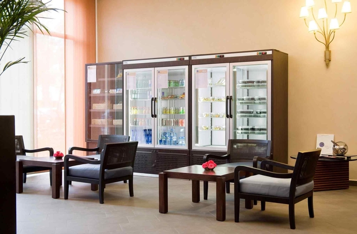 Imagen del bar/restaurante del Hotel Novotel Marrakech Hivernage. Foto 8