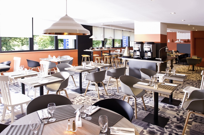 Imagen del bar/restaurante del Hotel Novotel Marseille Centro Prado. Foto 4