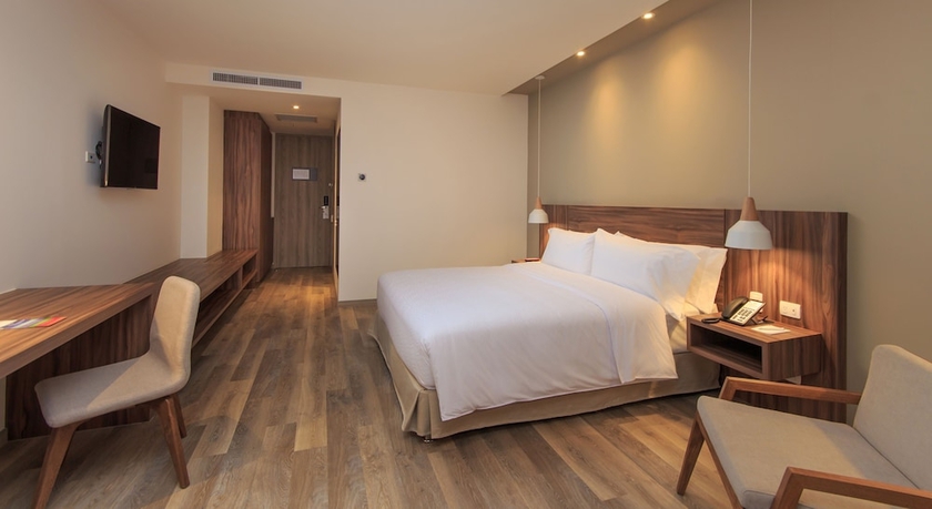 Imagen de la habitación del Hotel Novotel Medell&iacute;n El Tesoro. Foto 3