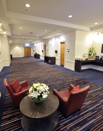 Imagen de los interiores del Hotel Novotel Melbourne Glen Waverley. Foto 9