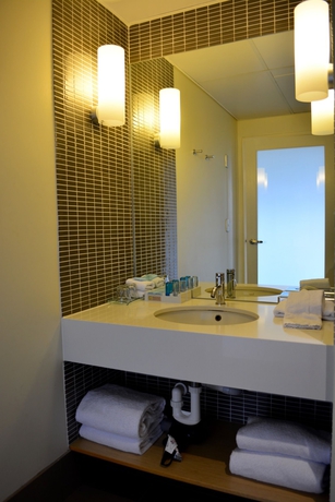 Imagen de la habitación del Hotel Novotel Melbourne St Kilda. Foto 8