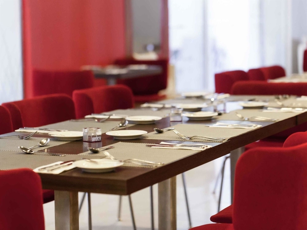 Imagen del bar/restaurante del Hotel Novotel Mexico City Santa Fe. Foto 7