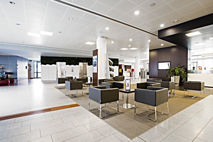 Imagen de los interiores del Hotel Novotel Milano Malpensa Aeroporto. Foto 13