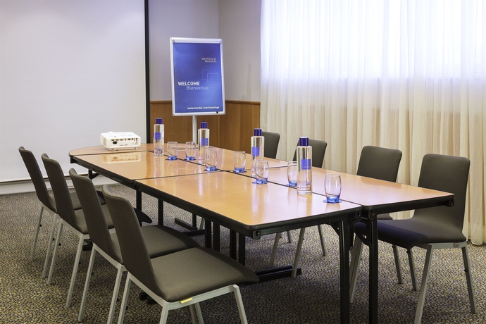 Imagen de los interiores del Hotel Novotel Milton Keynes. Foto 8