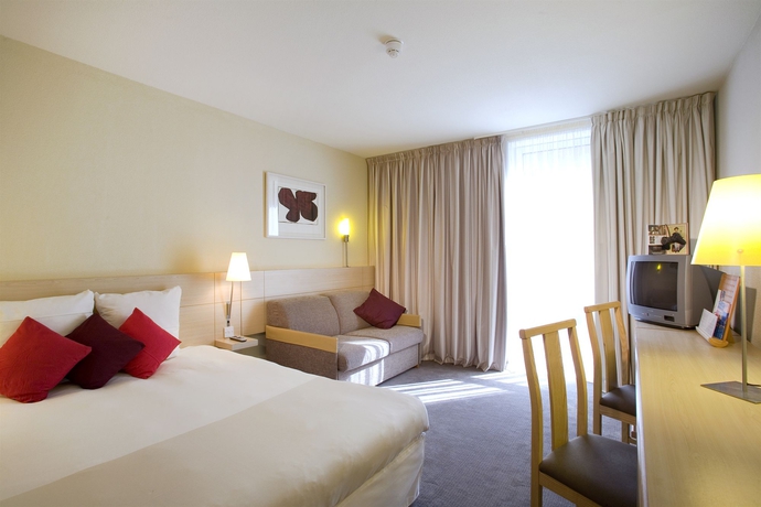 Imagen de la habitación del Hotel Novotel Milton Keynes. Foto 7
