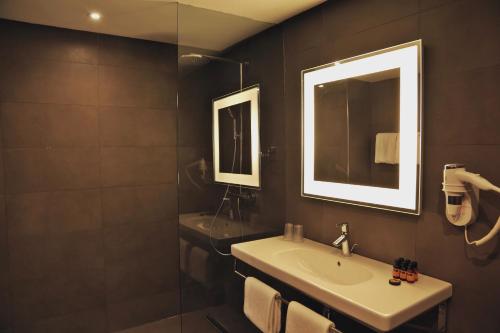 Imagen de la habitación del Hotel Novotel Mohammedia. Foto 9