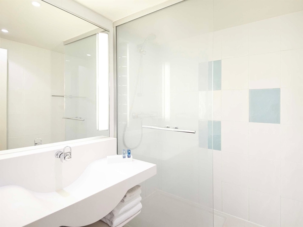 Imagen de la habitación del Hotel Novotel Montpellier. Foto 13