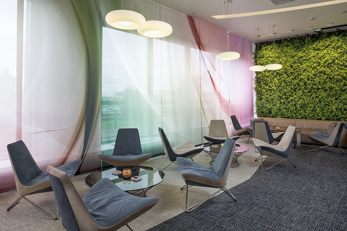 Imagen de los interiores del Hotel Novotel Moscow Sheremetyevo Airport. Foto 15