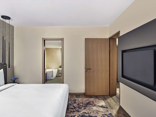 Imagen de la habitación del Hotel Novotel Mumbai International Airport. Foto 10