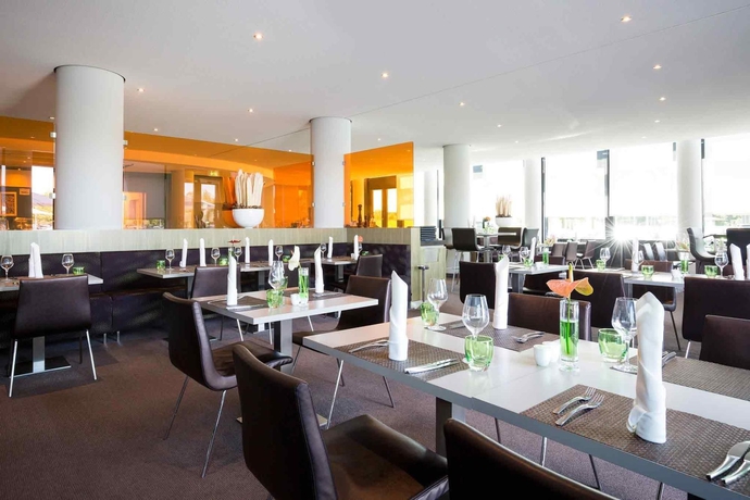 Imagen del bar/restaurante del Hotel Novotel München Airport. Foto 12