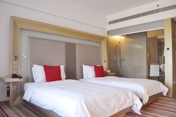 Imagen de la habitación del Hotel Novotel Nanjing East Suning. Foto 12