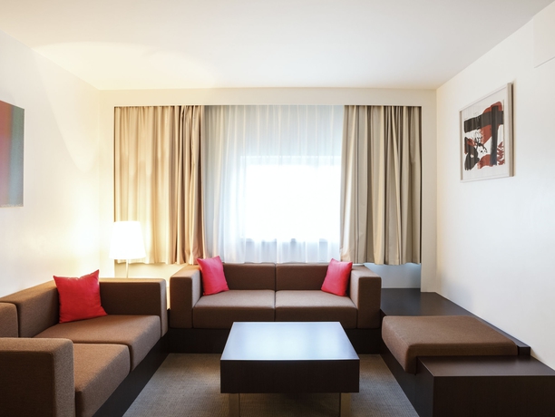 Imagen de los interiores del Hotel Novotel Nantes Centre Gare. Foto 13