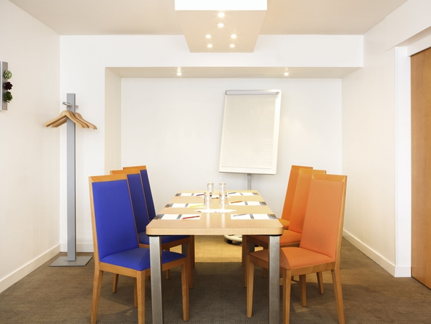 Imagen de los interiores del Hotel Novotel Nantes Centre Gare. Foto 15