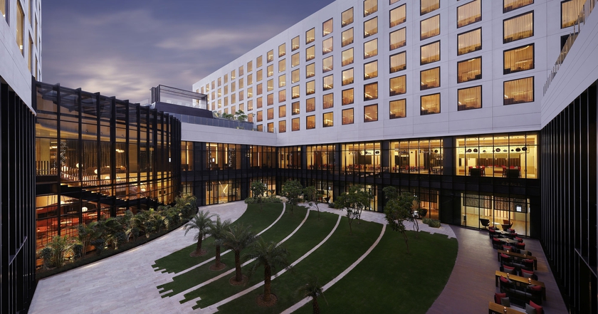Imagen de los exteriores del Hotel Novotel New Delhi Aerocity. Foto 9