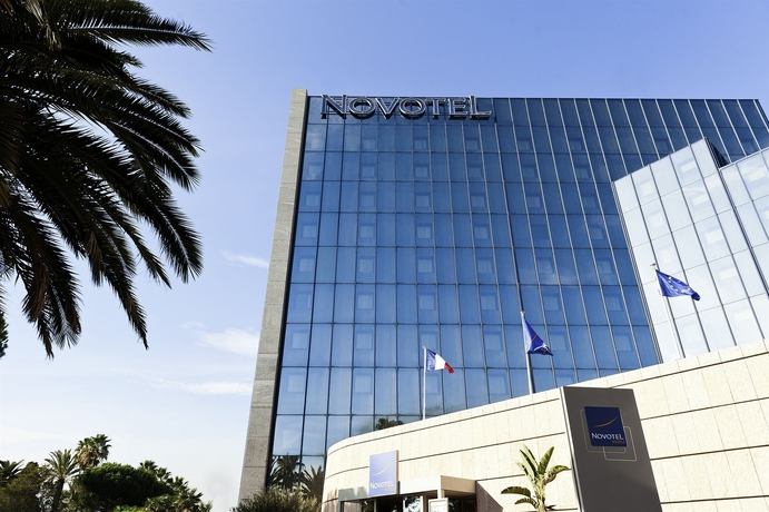 Imagen de los exteriores del Hotel Novotel Nice Arenas Aeroport. Foto 12